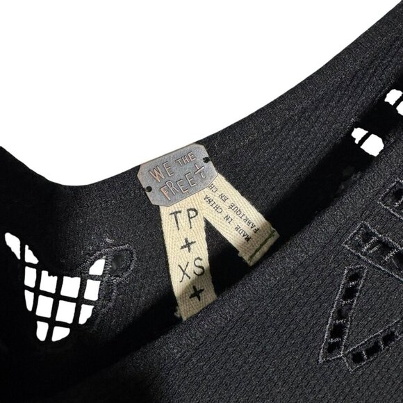 We the FREE PEOPLE moonrise black oversized long sleeve cutout top Size XS - Picture 5 of 7